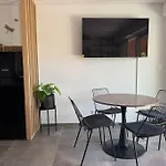 Avec Piscine *